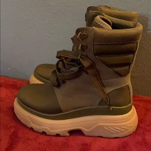 DKNY partially Suede Brown Boots For Women.